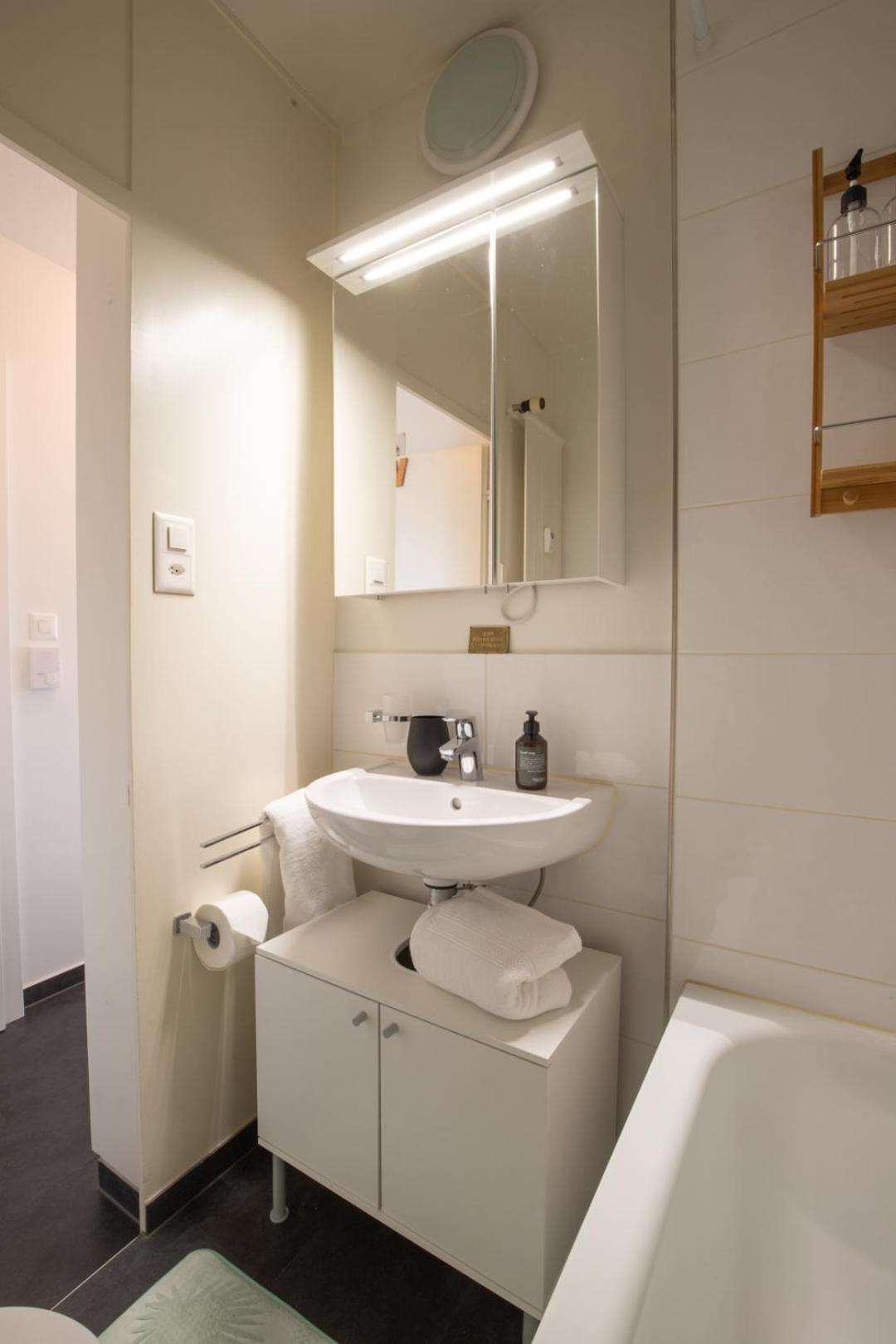Special Modern Lisa Apartment Basel, Bahnhof Grossbasel 10-Star Exteriör bild